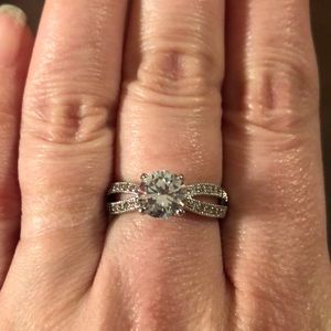 Ring size 8 clear round stones